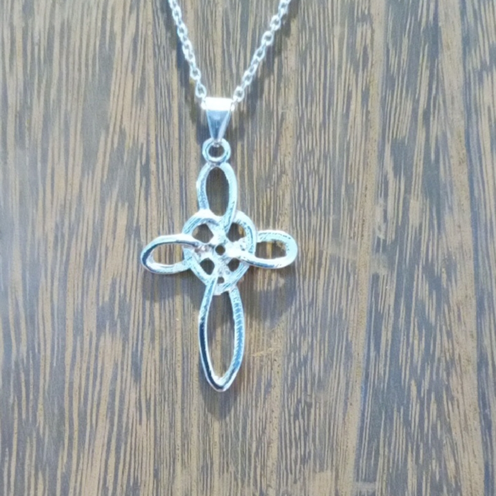 Silver Tone Cross Pendant Necklace